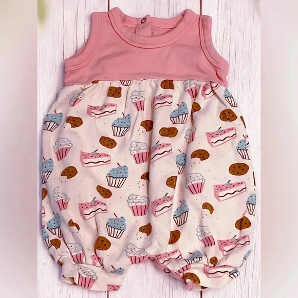 Finn+Emma 2Pk Girls Bubble Romper Disney Minnie & Sweet Treats 6-9 Months EUC - Picture 8 of 9